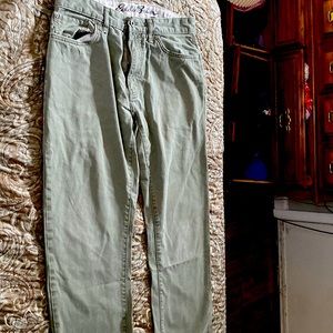 Men’s pants Eddie Bauer, size 32/30, good condition